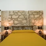 Celia House דירה *